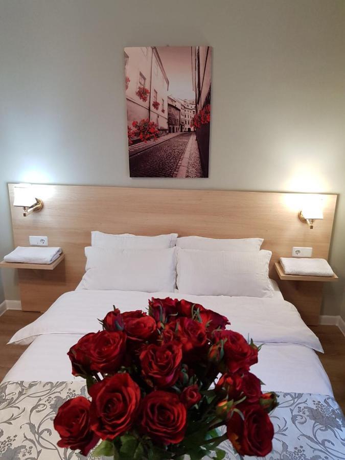 Sky Hotel บิชเคก ภายนอก รูปภาพ